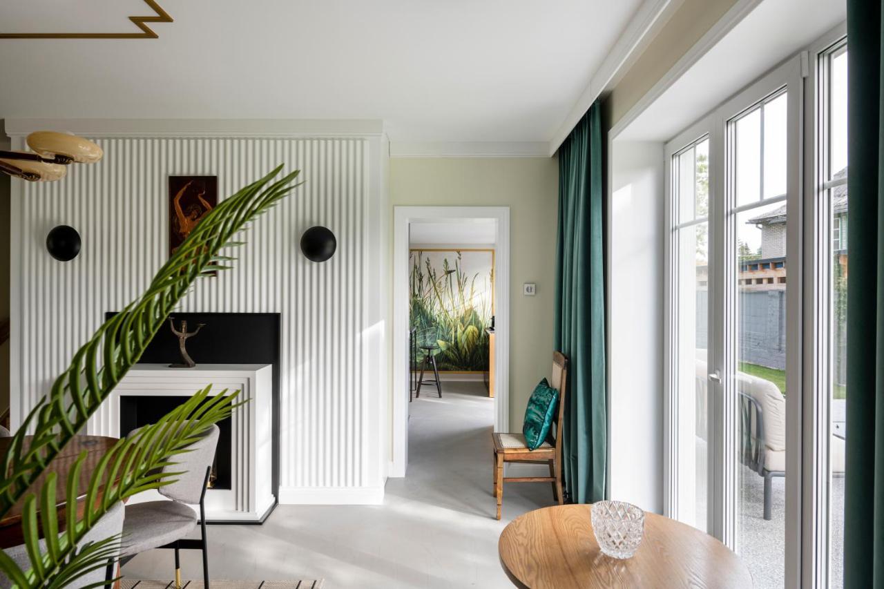 Suite With Private Bathroom At Three Bedroom Interwar Villa Grabyte With Daily Spaces To Share By Pine Forest On The Bank Of The River- 8Min By Car From Old Town Kaunas Esterno foto