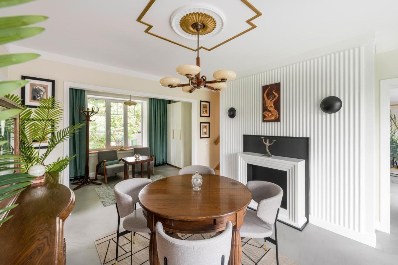 Suite With Private Bathroom At Three Bedroom Interwar Villa Grabyte With Daily Spaces To Share By Pine Forest On The Bank Of The River- 8Min By Car From Old Town Kaunas Esterno foto